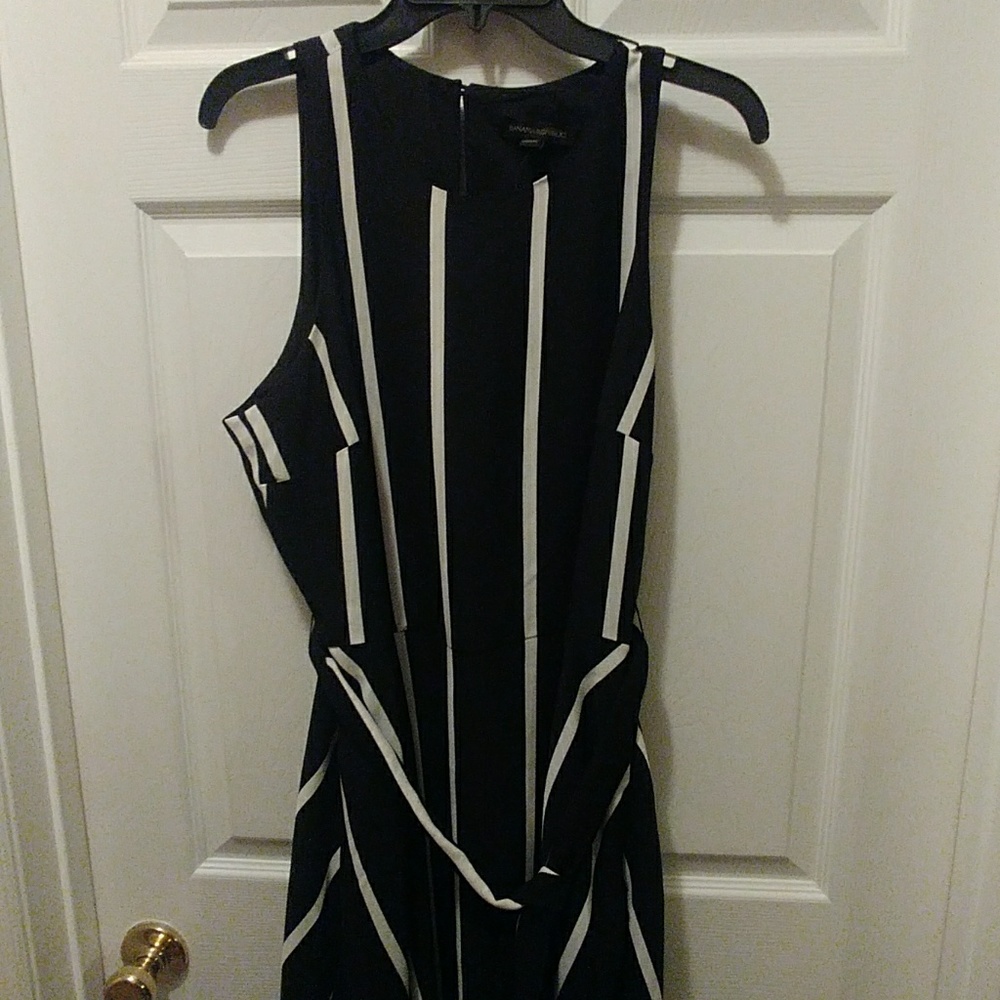 Banana Republic asymmetrical black and white dress